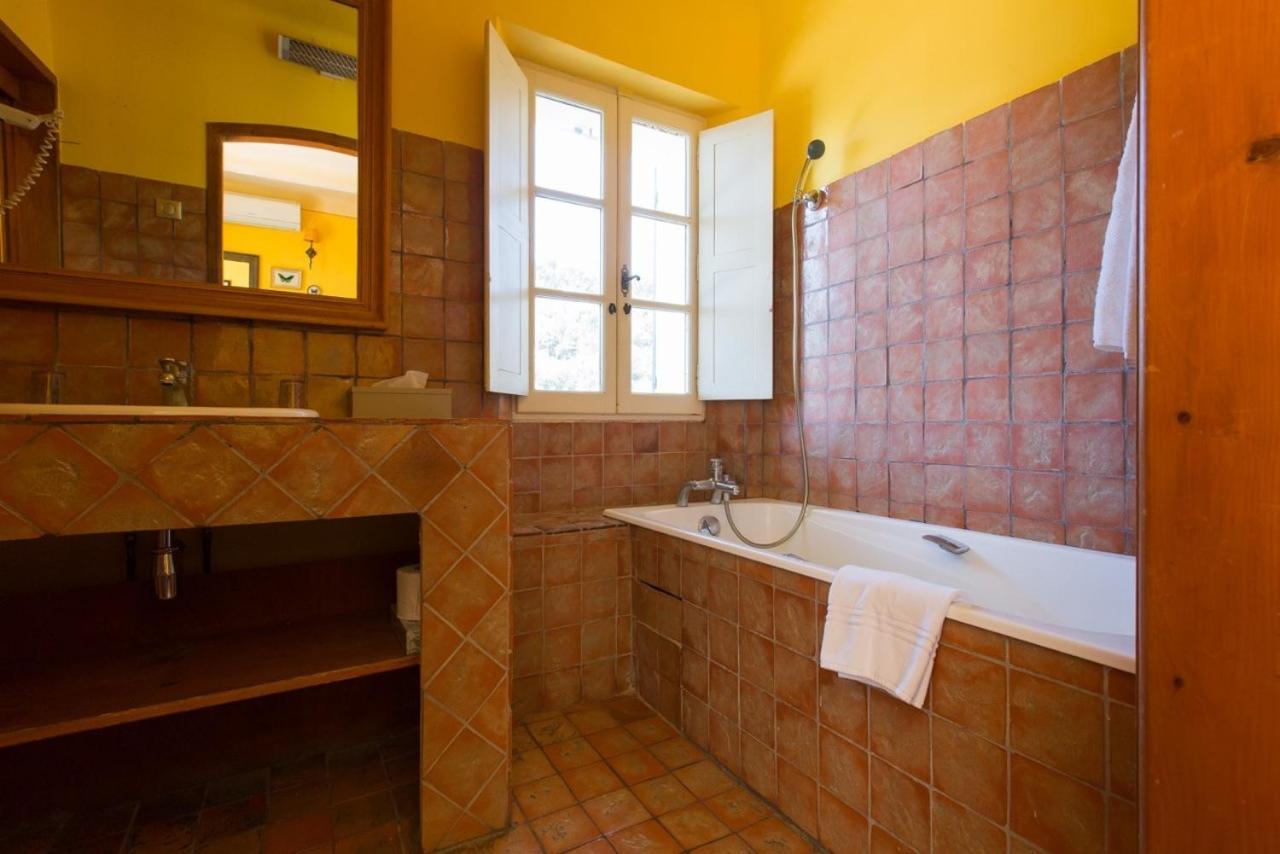 Le Jardin D'Emile Hotel Cassis Phòng bức ảnh
